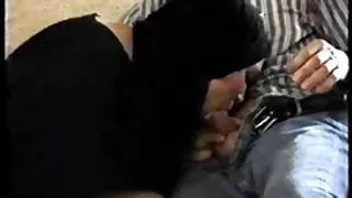 الطالبة في جوارب تذكرت كيف يمارس الجنس مع ه بث سكسي