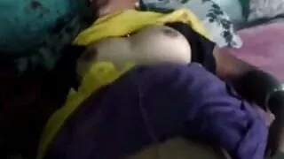 بدلا من تصوير فيلم ، أخذ الروسي إلى فريق سكسي بث التمثيل ومارس الجنس مع امرأة شابة