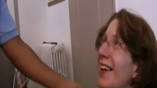 الرجل اللعين في بث مباشر سكسي نزل جميلة الآسيوية
