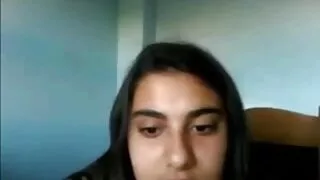 على خلفية خضراء غون اثنين مثلية بث سكسي الصديقات الانخراط في الابتذال