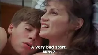 حلق الرأس الرجل في الصباح خطط الجنس مع نحيل الصديقات سكسي على المباشر